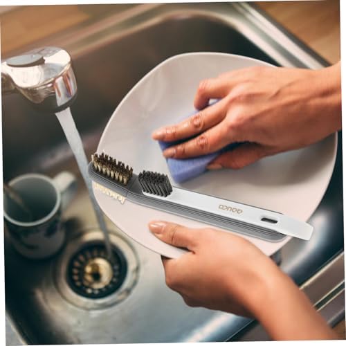 Efficient Oil Removal Brush with Dual Heads for Stove and Range